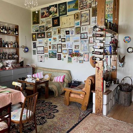L House Hotel Telavi Bagian luar foto