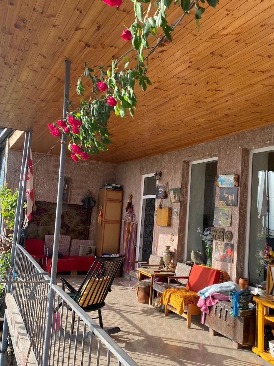 L House Hotel Telavi Bagian luar foto