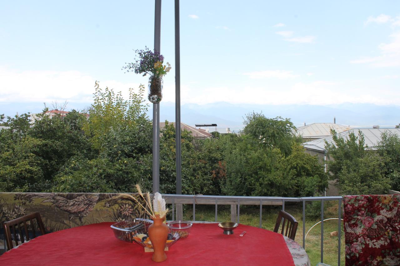 L House Hotel Telavi Bagian luar foto