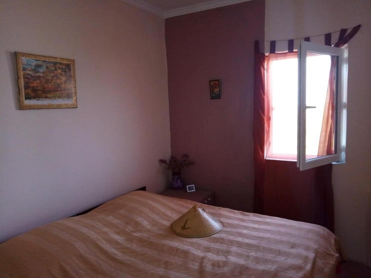 L House Hotel Telavi Bagian luar foto